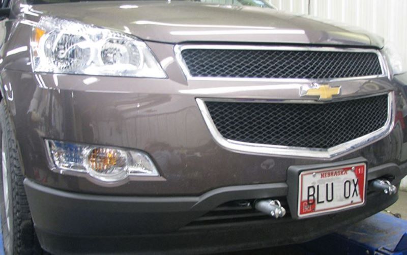 Load image into Gallery viewer, Blue Ox Alpha 2 Tow Bar (6,500 lbs. cap.) & Baseplate Combo fits 2009-2012 Chevrolet Traverse