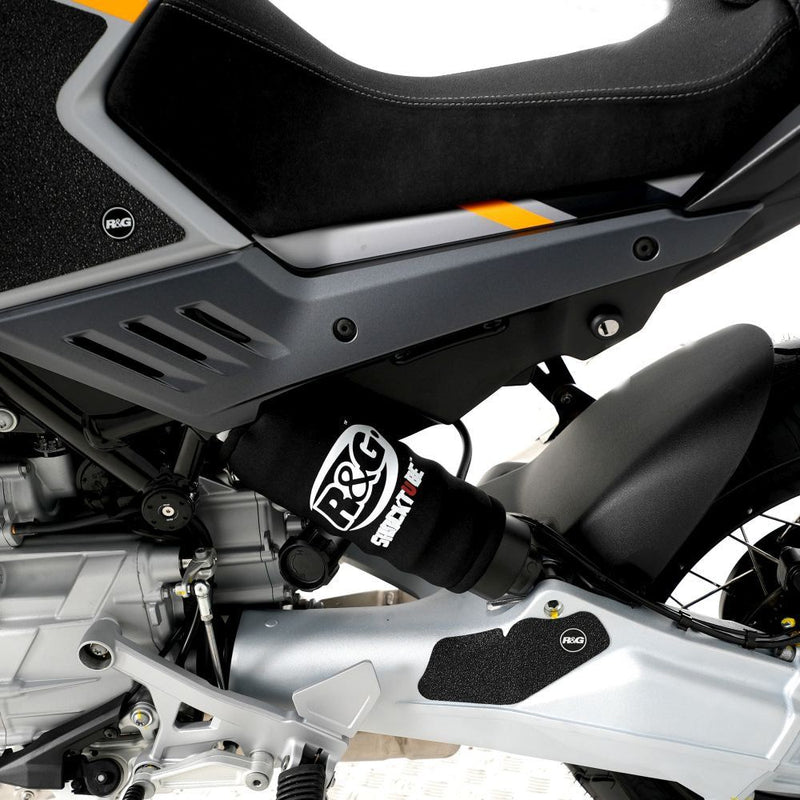 Load image into Gallery viewer, R&G Racing Black Boot Guard Kit For 2024-2024 Moto Guzzi Stelvio