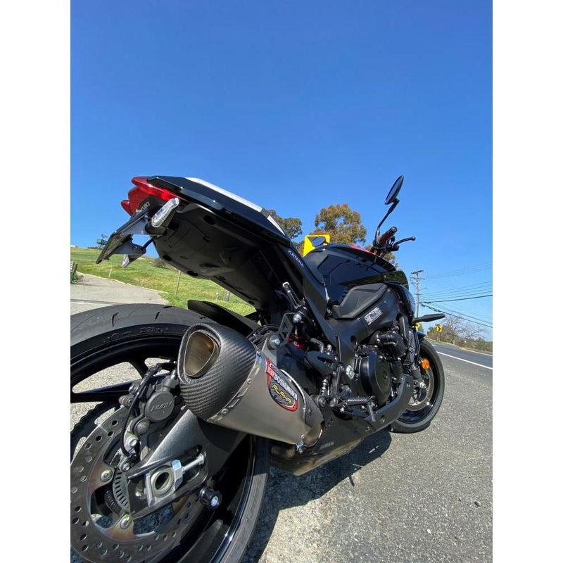 Load image into Gallery viewer, Yoshimura Street Exhaust Slip-on Alpha T Carbon Fiber - 11500BP520