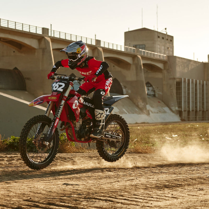 Load image into Gallery viewer, One Industries X197 Scorch Red Pant Youth