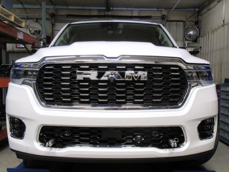 Load image into Gallery viewer, Blue Ox Avail Tow Bar (10,000 lbs. cap.) & Baseplate Combo fits Select Ram 1500 Tungston (Includes ACC, Shutters, & Turbo)