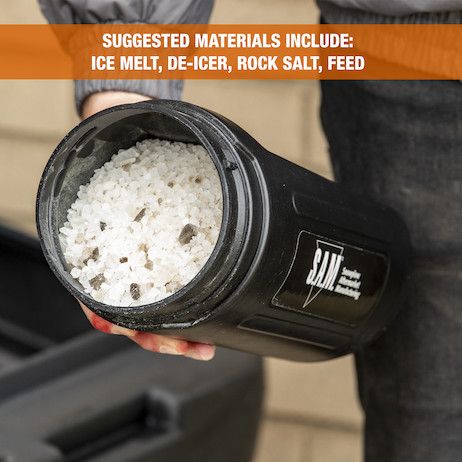 Load image into Gallery viewer, SAM Hand Salt Spreader/Shaker - 2.5 Liter Capacity