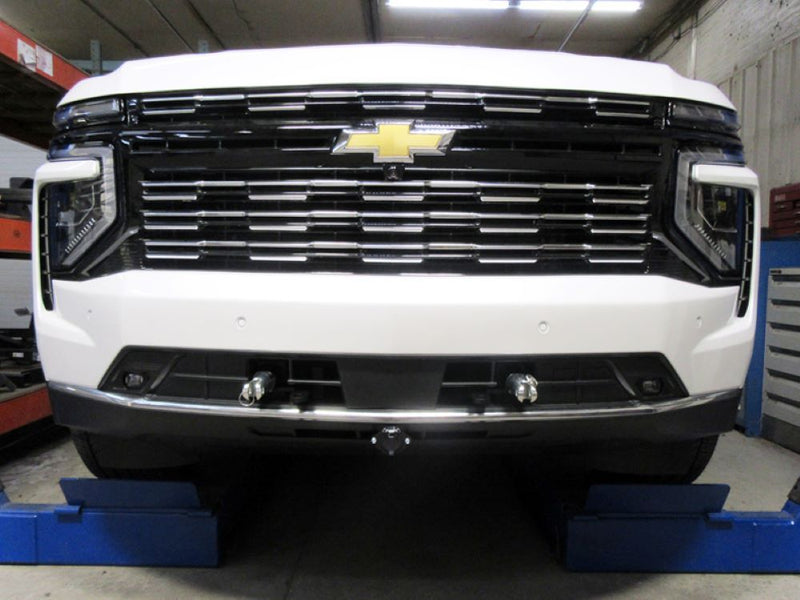 Load image into Gallery viewer, Blue Ox Alpha (8,500 lb) Tow Bar & Baseplate Combo fits Select Chevy Suburban/Tahoe (Gas / 4WD) (No Z71) (Includes ACC & Top Shutters Only)