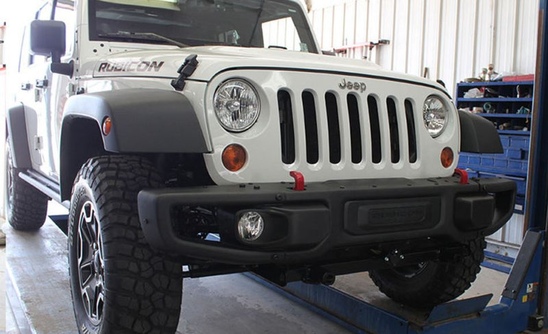 Load image into Gallery viewer, Blue Ox Avail Tow Bar (10,000 lbs. cap.) & Baseplate Combo fits Select 2014-2018 Jeep Wrangler JK Models (see compatibility chart)