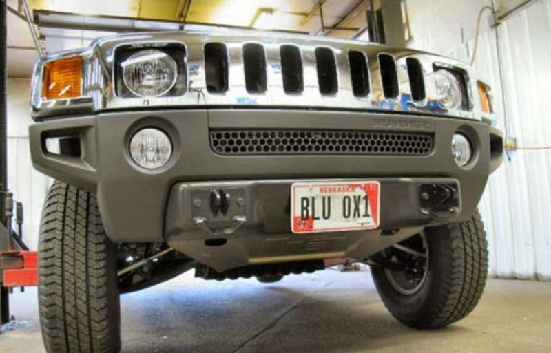 Load image into Gallery viewer, Blue Ox Ascent Tow Bar (7,500 lbs. tow cap.) & Baseplate Combo fits 2006-2010 Hummer H3 (Works w/ factory brush guard option)