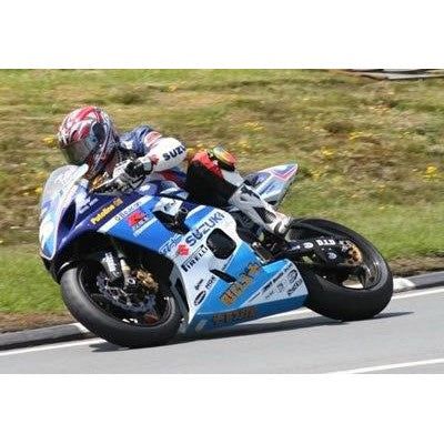 Load image into Gallery viewer, R&amp;G Racing White Classic Style Crash Protectors For 2004-2005 Suzuki GSXR600
