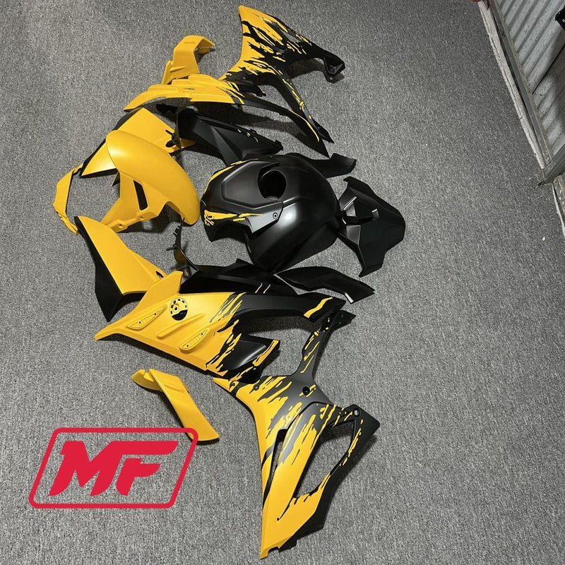 Load image into Gallery viewer, Monster Fairings Full Kit BMW S1000RR 23-2024 Matte Black &amp; Yellow Splash + Windshield + Gas Tank Cover
