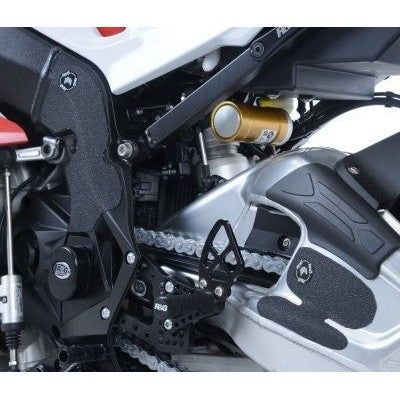 Load image into Gallery viewer, R&amp;G Racing Black Boot Guard Kit For 2017-2020 BMW S1000R

