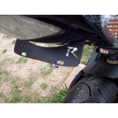 Load image into Gallery viewer, R&amp;G Racing Black Tail Tidy License Plate Holder For 2005-2006 Suzuki GSXR1000
