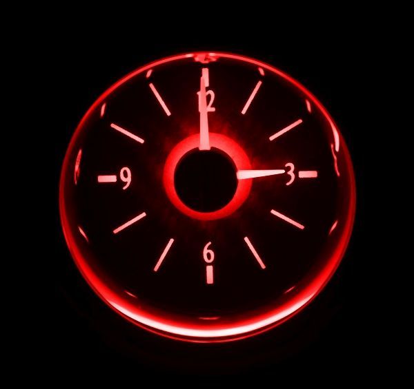 Load image into Gallery viewer, Dakota Digital Universal Analog Clock For VHX Gauge Kit VLC-16-1
