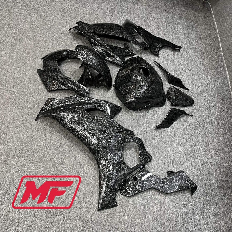Load image into Gallery viewer, Monster Fairings Full Kit Yamaha R6 17-22 Forged Carbon Fiber Style + Windshield + Gas Tank Cover
