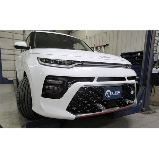 Blue Ox Avail Tow Bar (10,000 lbs. cap.) & Baseplate Combo fits 2020-2022 Kia Soul With 7 Speed Dual-Clutch Transmission (DCT) (No Fog Lights)