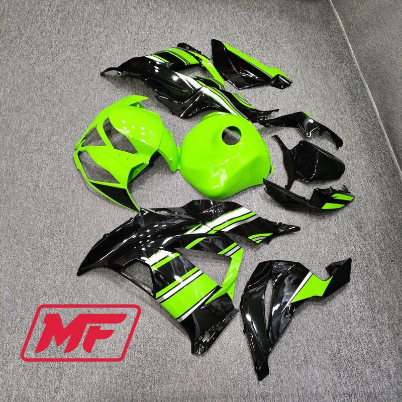 Load image into Gallery viewer, Monster Fairings Full Kit Kawasaki ZX-6R 13-18 Gloss Green and Black + Windshield + Gas Tank Cover
