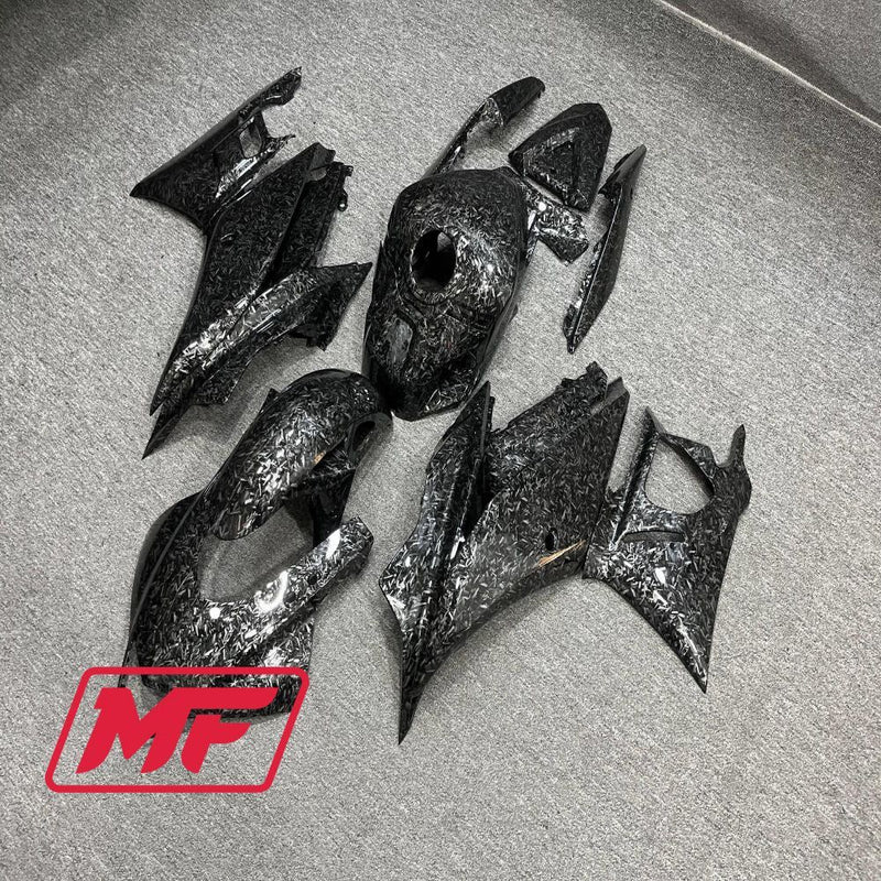 Load image into Gallery viewer, Monster Fairings Full Kit Yamaha R3 19-22 Forged Carbon Fiber Style + Windshield + Gas Tank Cover
