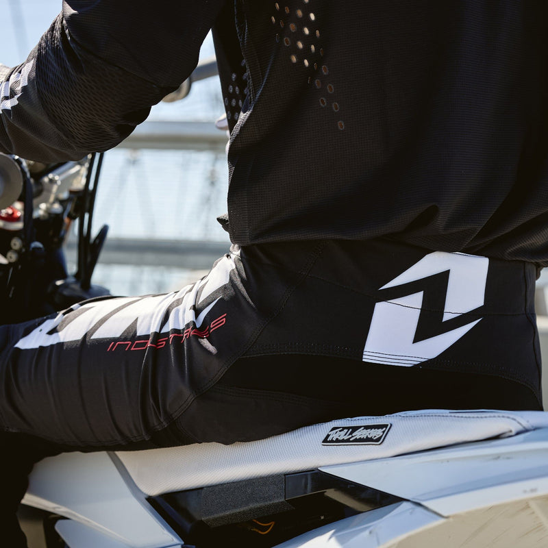 Load image into Gallery viewer, One Industries X197 Motocross Pants -  Uno Black
