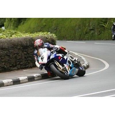 R&G Racing White Classic Style Crash Protectors For 2004-2005 Suzuki GSXR600