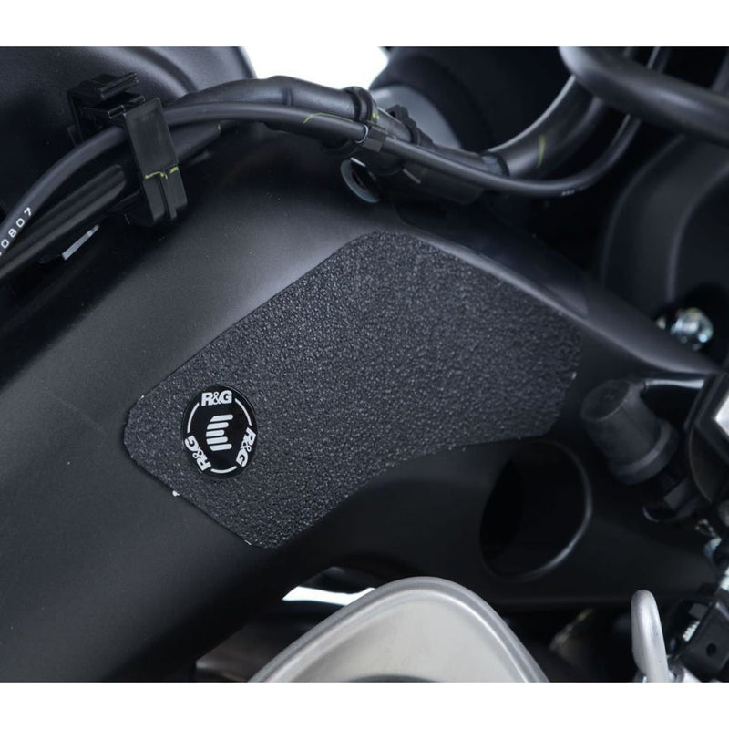 Load image into Gallery viewer, R&amp;G Racing Black Boot Guard Kit For 2018-2020 Yamaha MT-09 FZ-09
