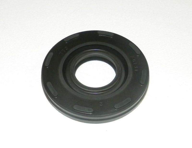 Load image into Gallery viewer, WSM Crankshaft Oil Seal for Kawasaki 650 - 1100 86-11 009-753T
