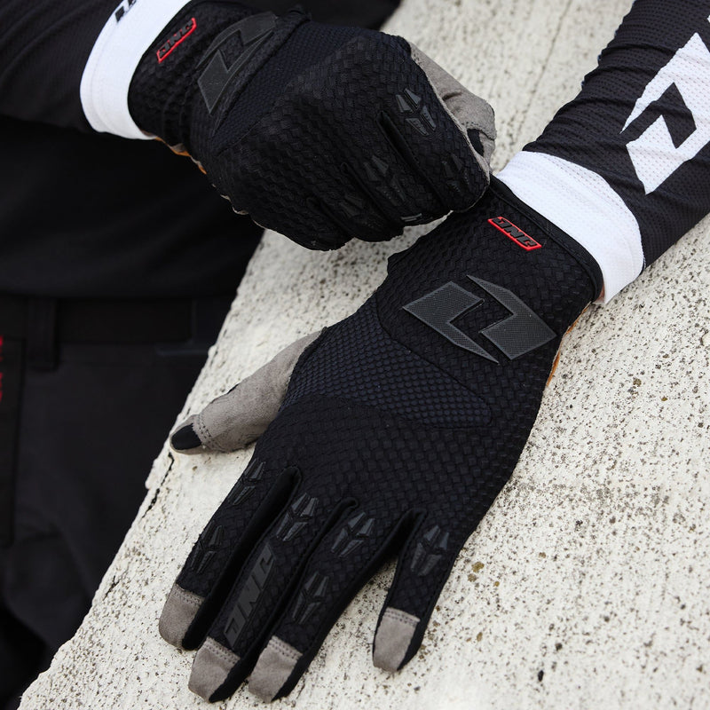 Load image into Gallery viewer, One Industries X197 Core Black Gloves
