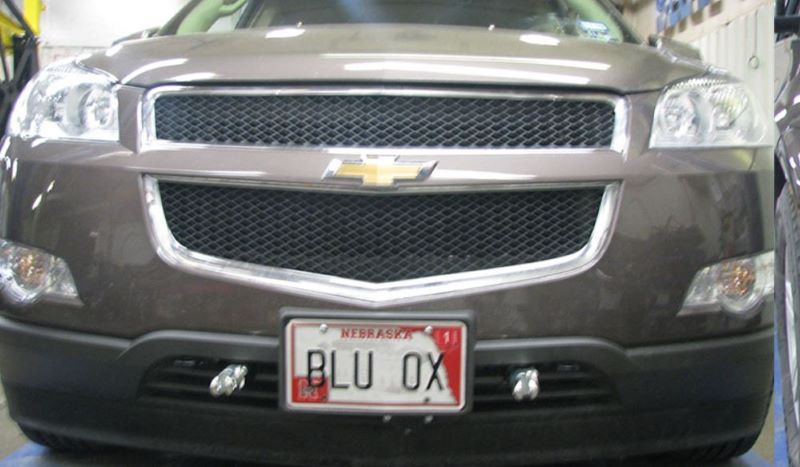 Load image into Gallery viewer, Blue Ox Alpha 2 Tow Bar (6,500 lbs. cap.) &amp; Baseplate Combo fits 2009-2012 Chevrolet Traverse
