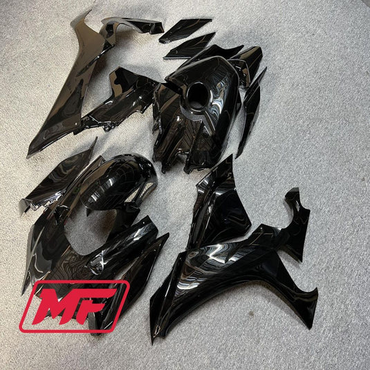 Monster Fairings Full Kit Yamaha YZF R1 20-24 Gloss Black + Windshield + Gas Tank Cover