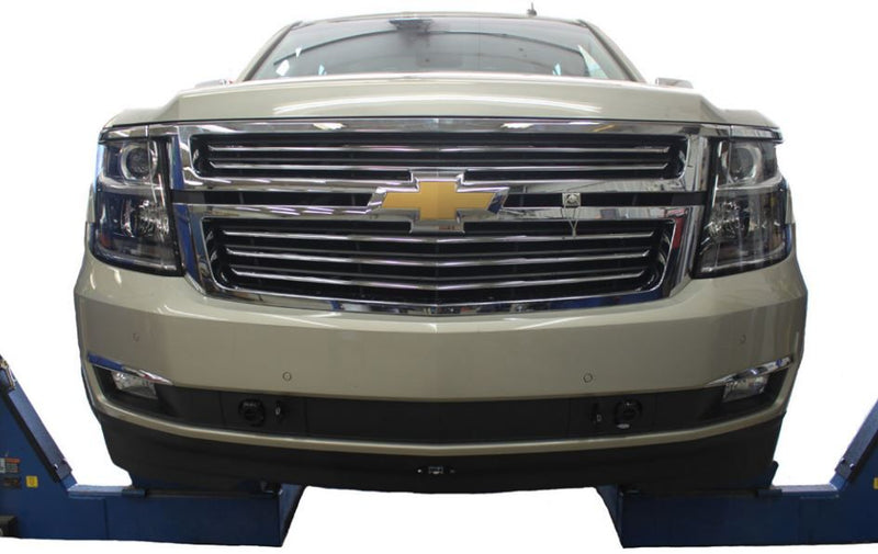 Load image into Gallery viewer, Blue Ox Avail Tow Bar &amp; Baseplate Combo fits 2015-20 GMC Yukon, Yukon XL, 2015-20 Chevrolet Tahoe, Suburban, 2015-20 Cadillac Escalade
