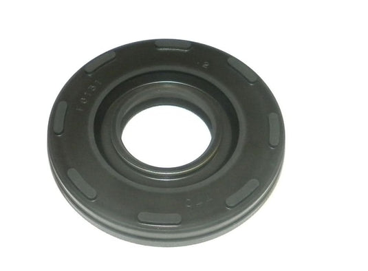 WSM Crankshaft Oil Seal for Kawasaki 650 - 1100 86-11 009-753