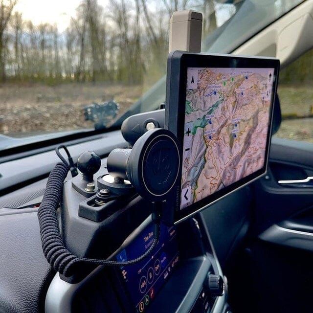 Load image into Gallery viewer, Garmin Tread - Overland Edition - Powersport GPS System
