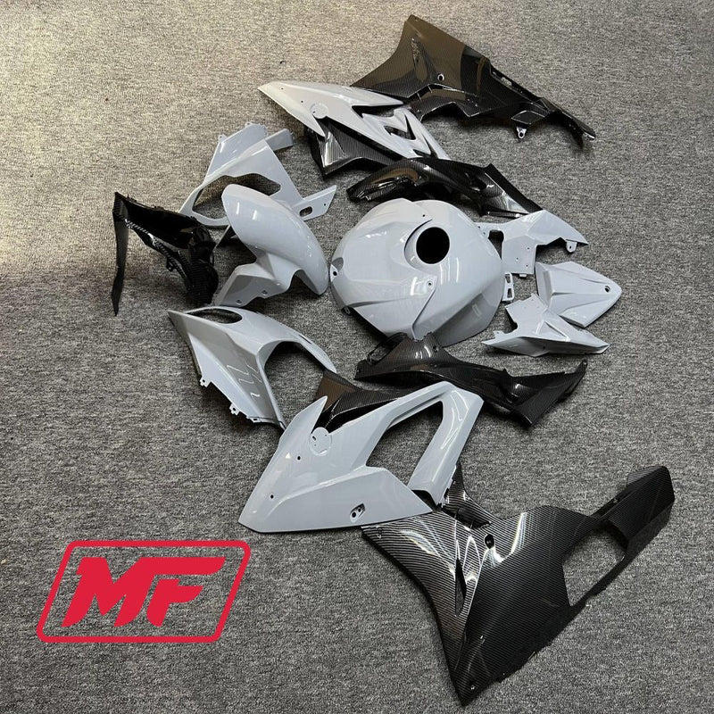 Load image into Gallery viewer, Monster Fairings Full Kit BMW S1000RR 15-16 Nardo Grey w/ Carbon Fiber Style + Windshield + Gas Tank Cover
