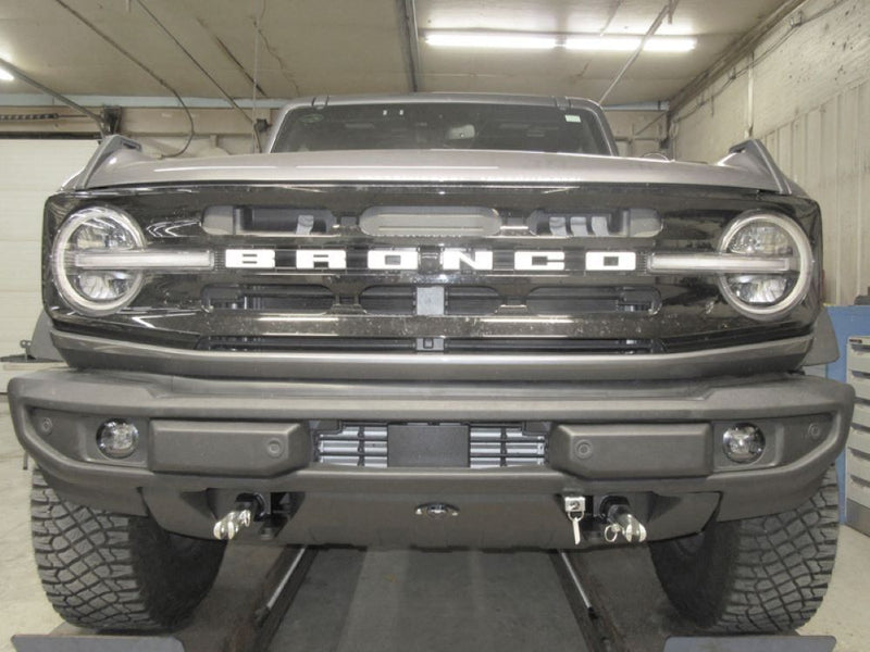 Load image into Gallery viewer, Blue Ox Alpha Tow Bar (8,500 lbs. tow capacity) &amp; Baseplate Combo fits Select Ford Bronco with STANDARD BUMPER (without D'Rings)
