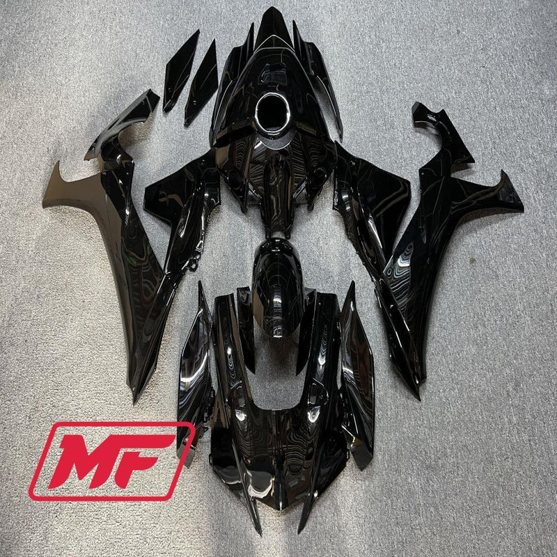 Load image into Gallery viewer, Monster Fairings Full Kit Yamaha YZF R1 20-24 Gloss Black + Windshield + Gas Tank Cover
