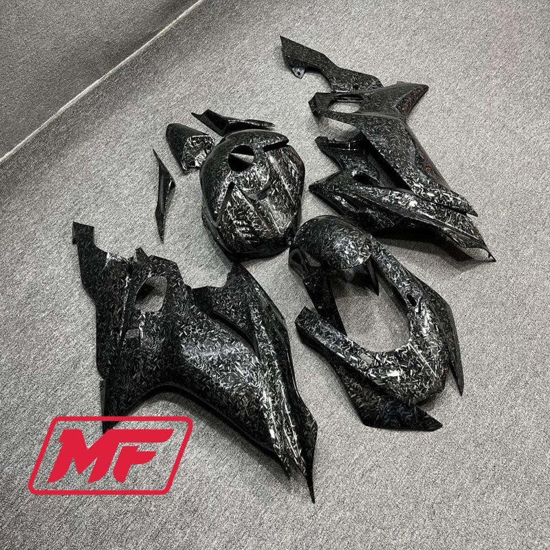 Load image into Gallery viewer, Monster Fairings Full Kit Yamaha R6 17-22 Forged Carbon Fiber Style + Windshield + Gas Tank Cover
