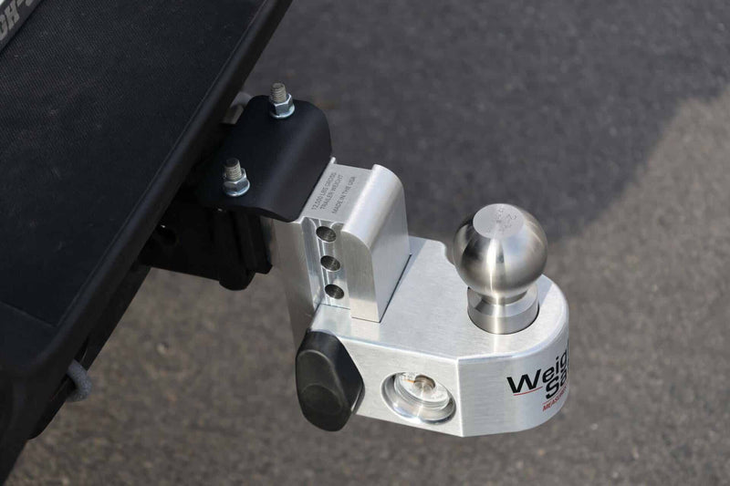 Load image into Gallery viewer, Anti-Rattle Hitch &amp; Receiver Reducer

