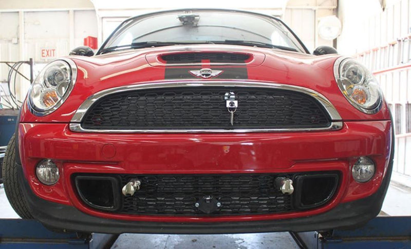 Load image into Gallery viewer, Blue Ox Avail Tow Bar (10,000 lbs. cap.) &amp; Baseplate Combo fits Select 2008-2015 Mini (BMW) Mini Cooper Clubmaster, Convertible, Clubman, Hardtop, Roadster, Coupe
