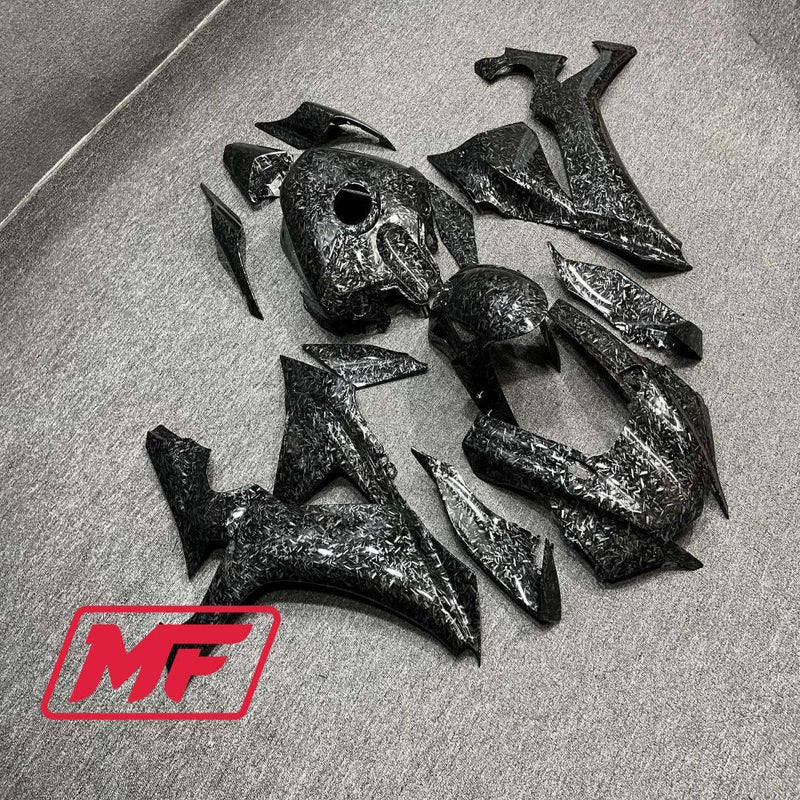 Load image into Gallery viewer, Monster Fairings Full Kit Yamaha R1 20-23 Forged Carbon Fiber Style + Windshield + Gas Tank Cover

