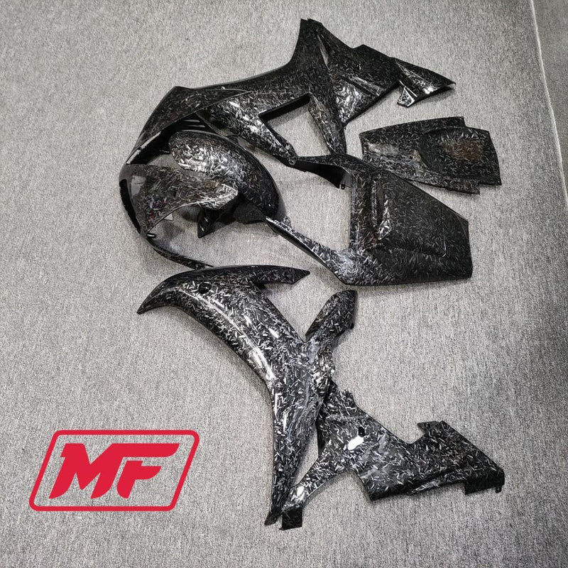 Load image into Gallery viewer, Monster Fairings Full Kit Yamaha R1 02-03 Forged Carbon Fiber Style + Windshield + Gas Tank Cover
