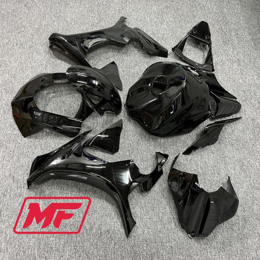 Monster Fairings Full Kit Yamaha R1 15-19 Gloss Black + Windshield + Gas Tank Cover