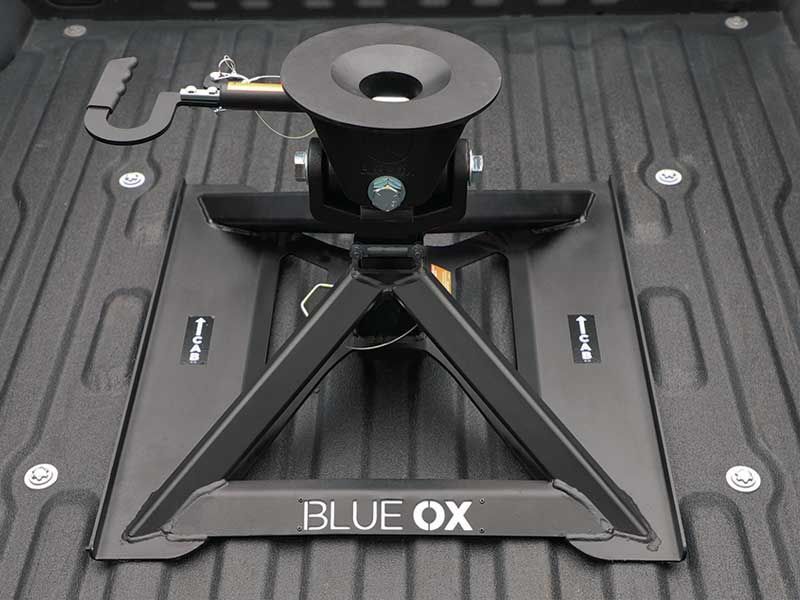 Load image into Gallery viewer, Blue Ox BXR2100 21K Capacity 5th Wheel Hitch Attaches to 2-5/16&quot; Gooseneck Hitch Ball
