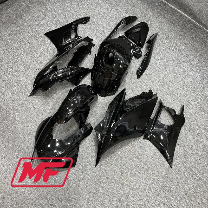Load image into Gallery viewer, Monster Fairings Full Kit Yamaha R3 19-22 Gloss Black + Windshield + Gas Tank Cover
