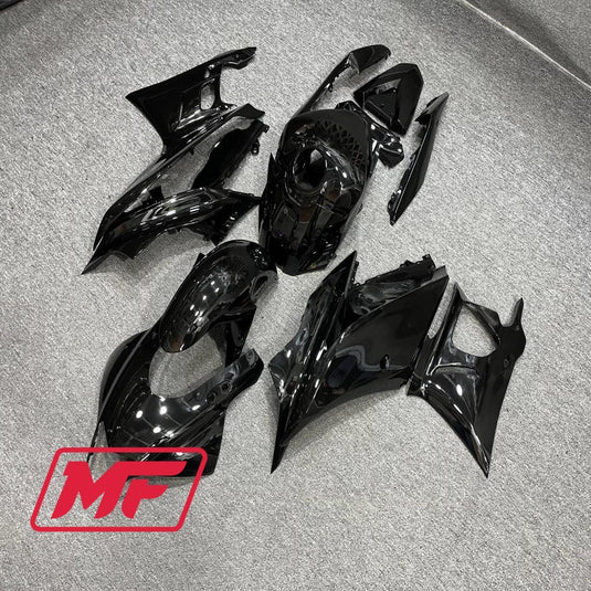 Monster Fairings Full Kit Yamaha R3 19-22 Gloss Black + Windshield + Gas Tank Cover