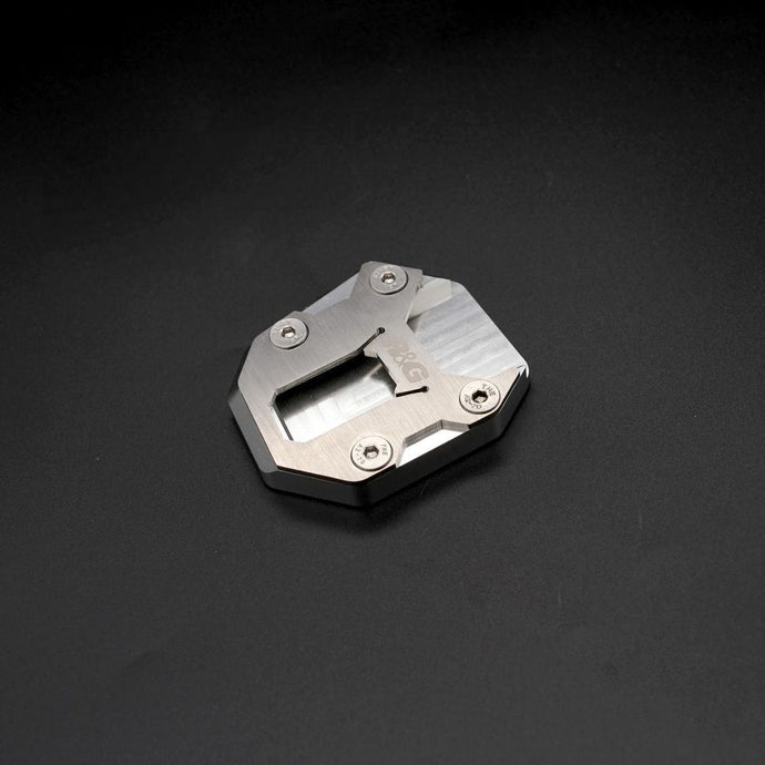R&G Racing Silver Kickstand Shoe PKS0153SI