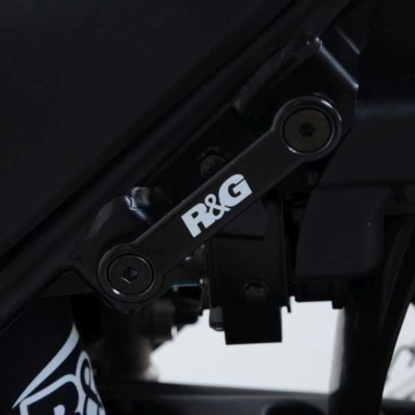 Load image into Gallery viewer, R&amp;G Racing Black Footrest Delete Blanking Plates For 2016-2018 Suzuki SV650 Unfaired
