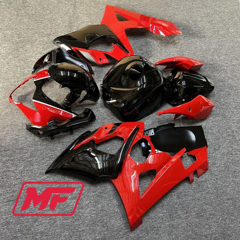 Load image into Gallery viewer, Monster Fairings Full Kit Suzuki GSXR1000 05-06 Gloss Black and Red + Windshield + Gas Tank Cover
