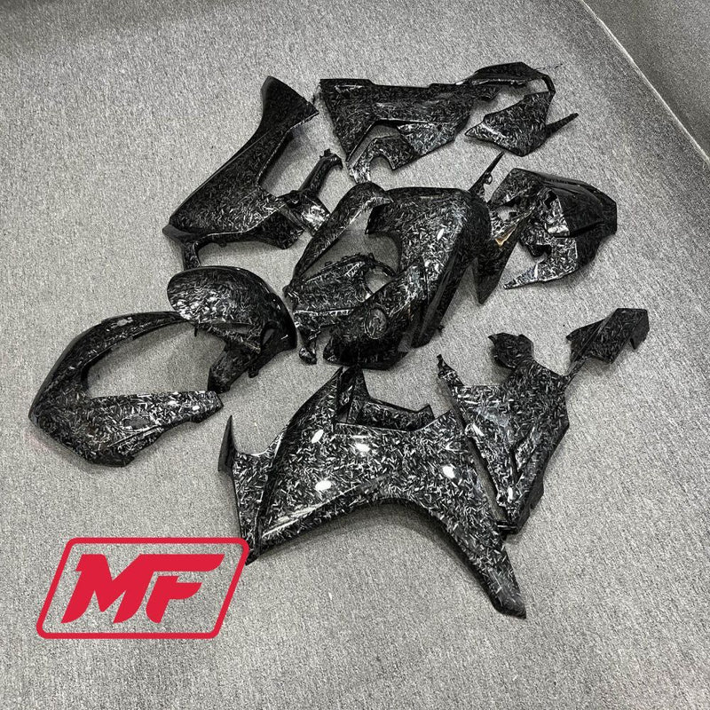 Load image into Gallery viewer, Monster Fairings Full Kit Honda CBR1000RR 17-19 Forged Carbon Fiber Style + Windshield + Gas Tank Cover
