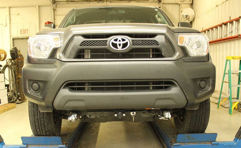 Load image into Gallery viewer, Blue Ox Alpha 2 Tow Bar (6,500 lbs. cap.) &amp; Baseplate Combo fits 2005-2015 Tacoma (All Models) &amp; 2005-2008 Toyota Tacoma Prerunner
