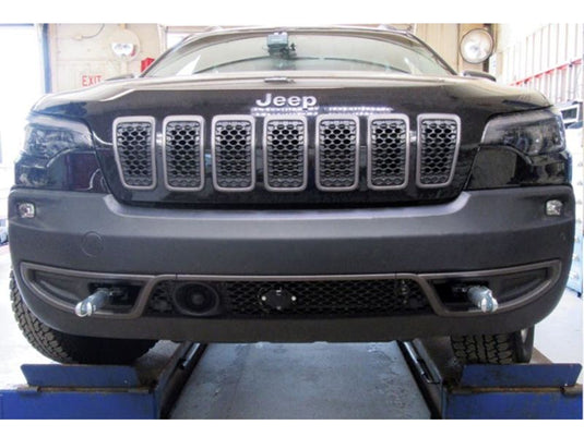 Blue Ox Avail Tow Bar (10,000 lbs. cap.) & Baseplate Combo fits Select Jeep Cherokee Aluminum Bumper w/out Tow Hooks (Includes Adaptive Cruise Control, Shutters, & Technology Package) (2-Speed Transfer Case)