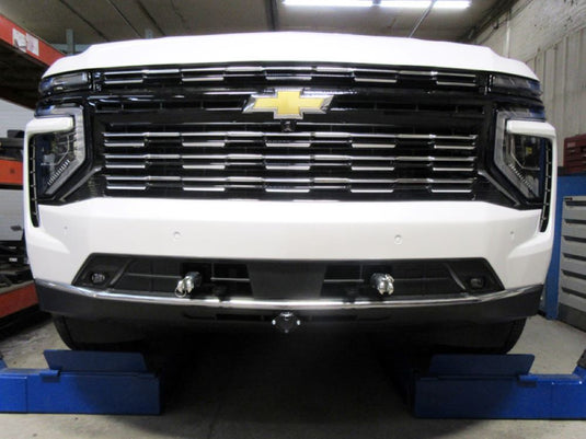 Blue Ox Avail Tow Bar (10,000 lbs. cap.) & Baseplate Combo fits Select Chevy Suburban/Tahoe (Gas/4WD) (No Z71) (Includes ACC & Top Shutters Only)