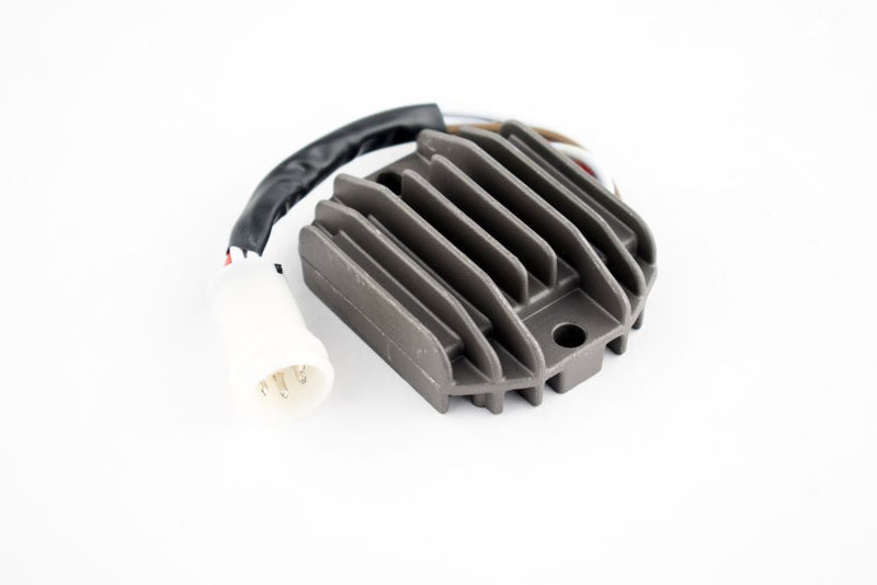 Load image into Gallery viewer, WSM Voltage Regulator for Yamaha 225 / 250 / 350 / 400 86-97 65-865
