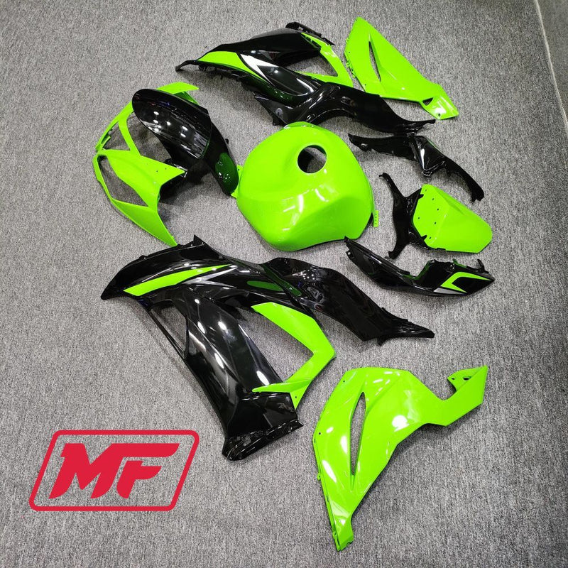 Load image into Gallery viewer, Monster Fairings Full Kit Kawasaki ZX-6R 13-18 Black and Green + Windshield + Gas Tank Cover

