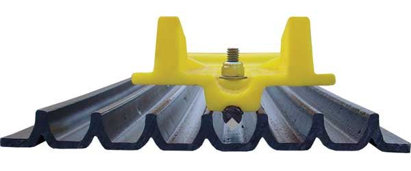 Load image into Gallery viewer, Caliber Multi Glide 5.875&quot; CR0106
